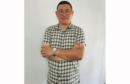 “世”在人為 | 世友地板江蘇興化經(jīng)銷商都滿宇：擼起袖子加油干，你就會成功